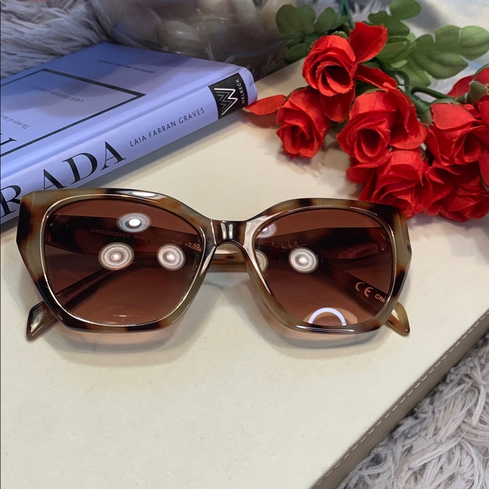 🌹Vintage Nicole Miller • Sunglasses Readers Amber Tortoiseshell Oversized +2.50